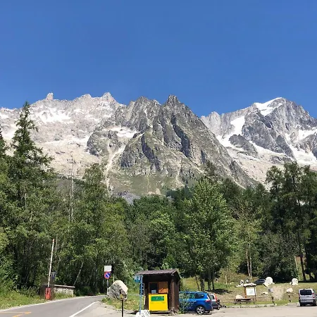 Chalet Dei Nani Chalet Courmayeur